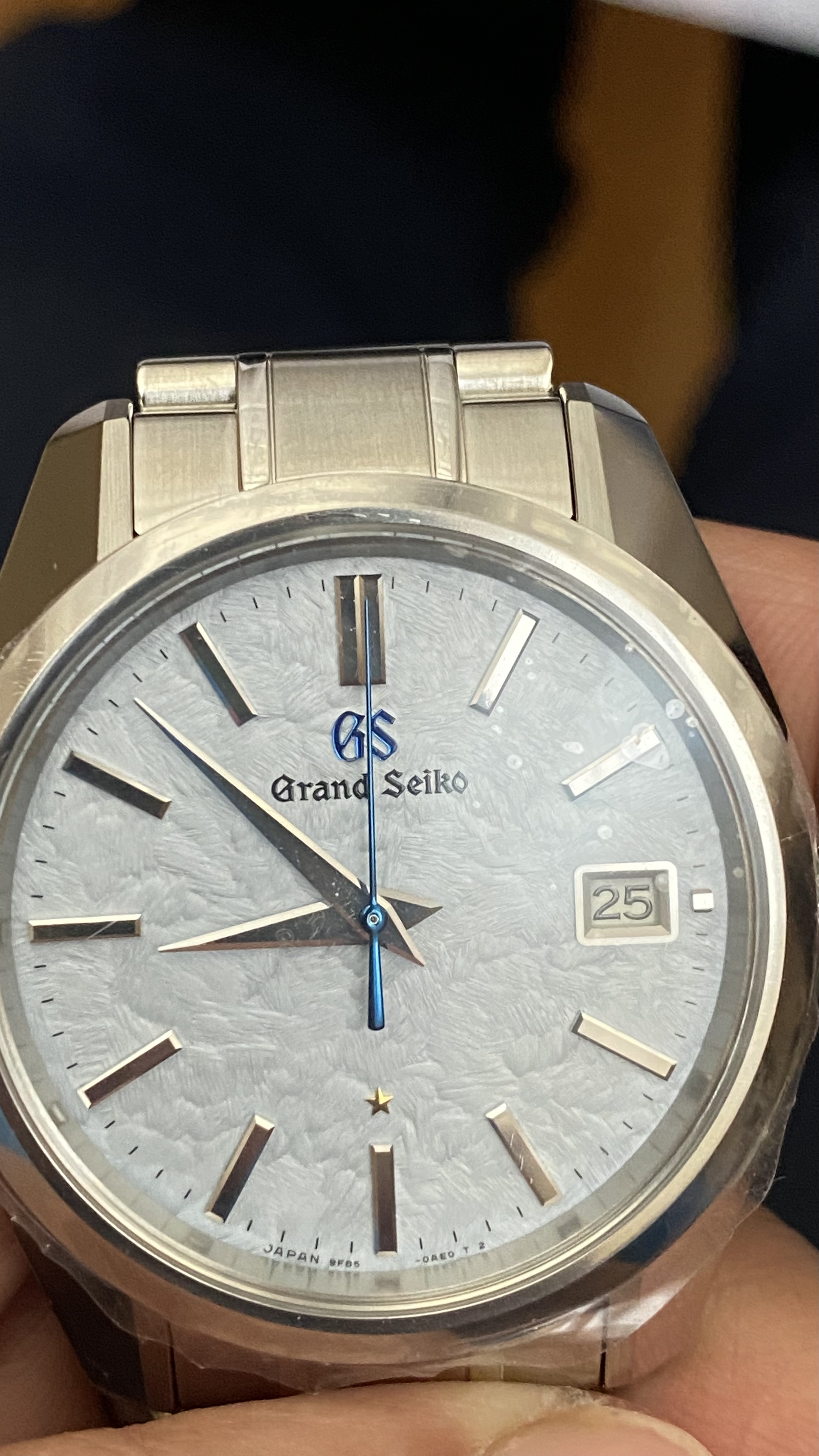 Help Grand Seiko SBGP017 quartz hand misaligned WatchCrunch